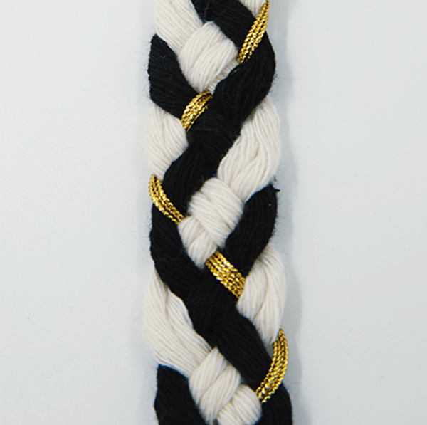 Corazon-Playero-Braids-Black-with-Gold