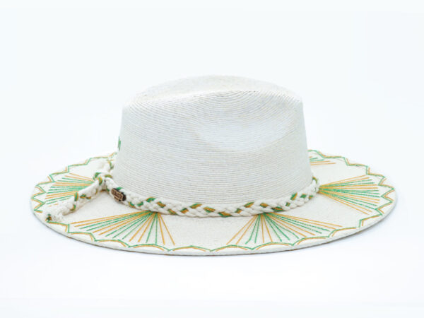 HAT BY CORAZONPLAYERO BUINSPIRED SOPHIE SIDE